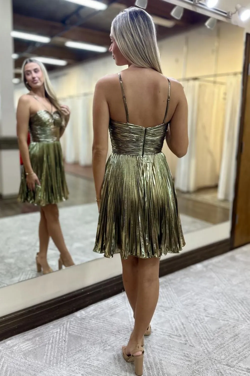 A-Line Spaghetti Straps Royal Blue Pleated Short Homecoming Dresses VK24082803